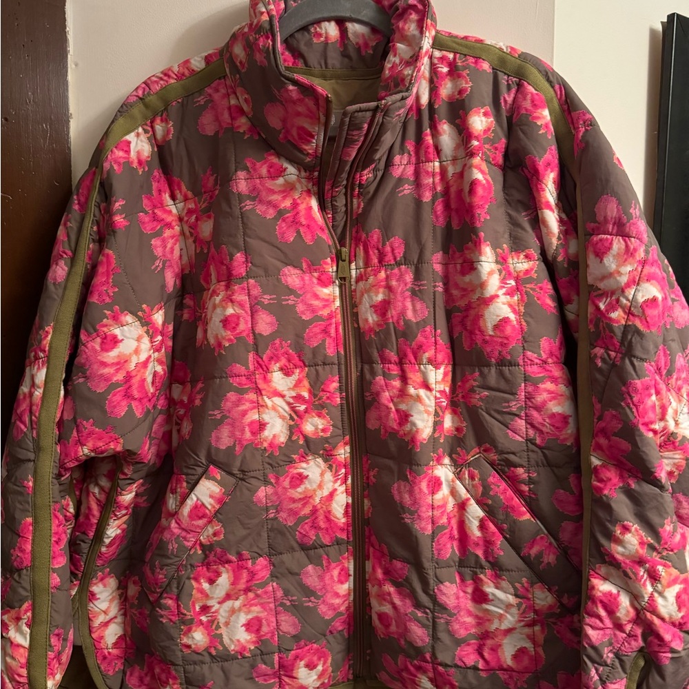 NWT FP MOVEMENT Pippa Packable Puffer in Floral Large